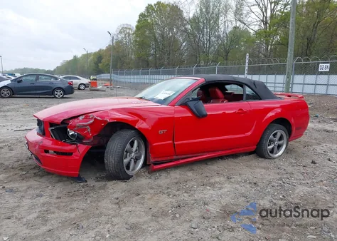 2005 Ford Mustang Gt z USA, uszkodzony, nr VIN 1ZVHT85H655259073